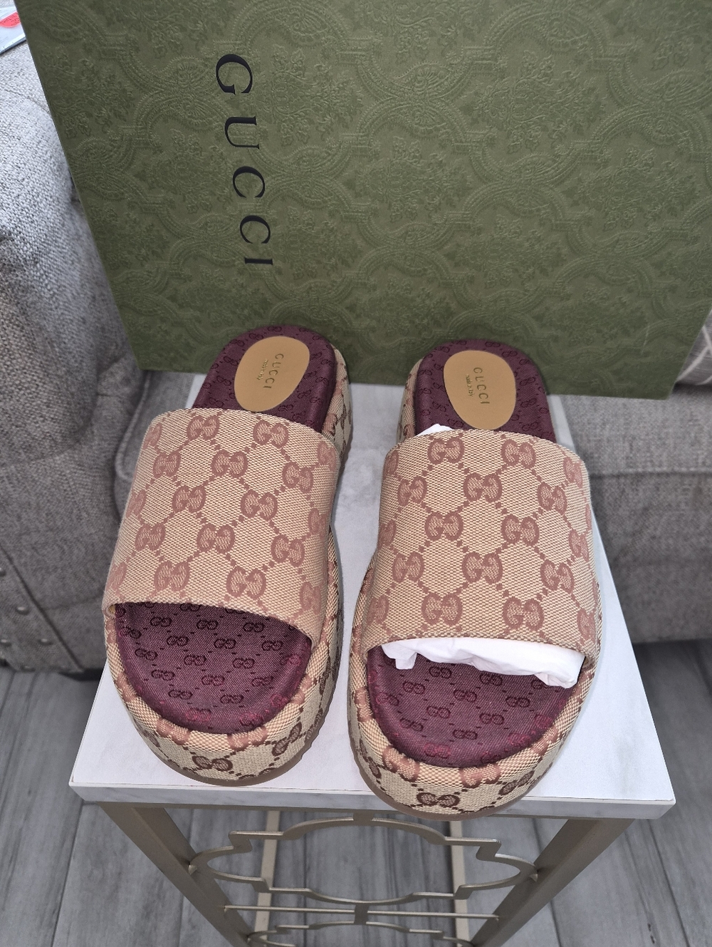 Gucci Supreme Monogram Women's Beige & Burgundy GG Canvas Slide Sandals